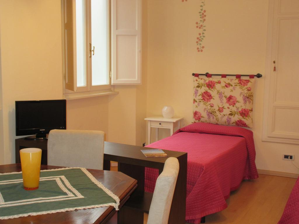 Mimi Apartment Lucca Bilik gambar